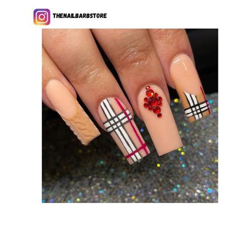 30+ Burberry Nail Design Ideas for 2024 